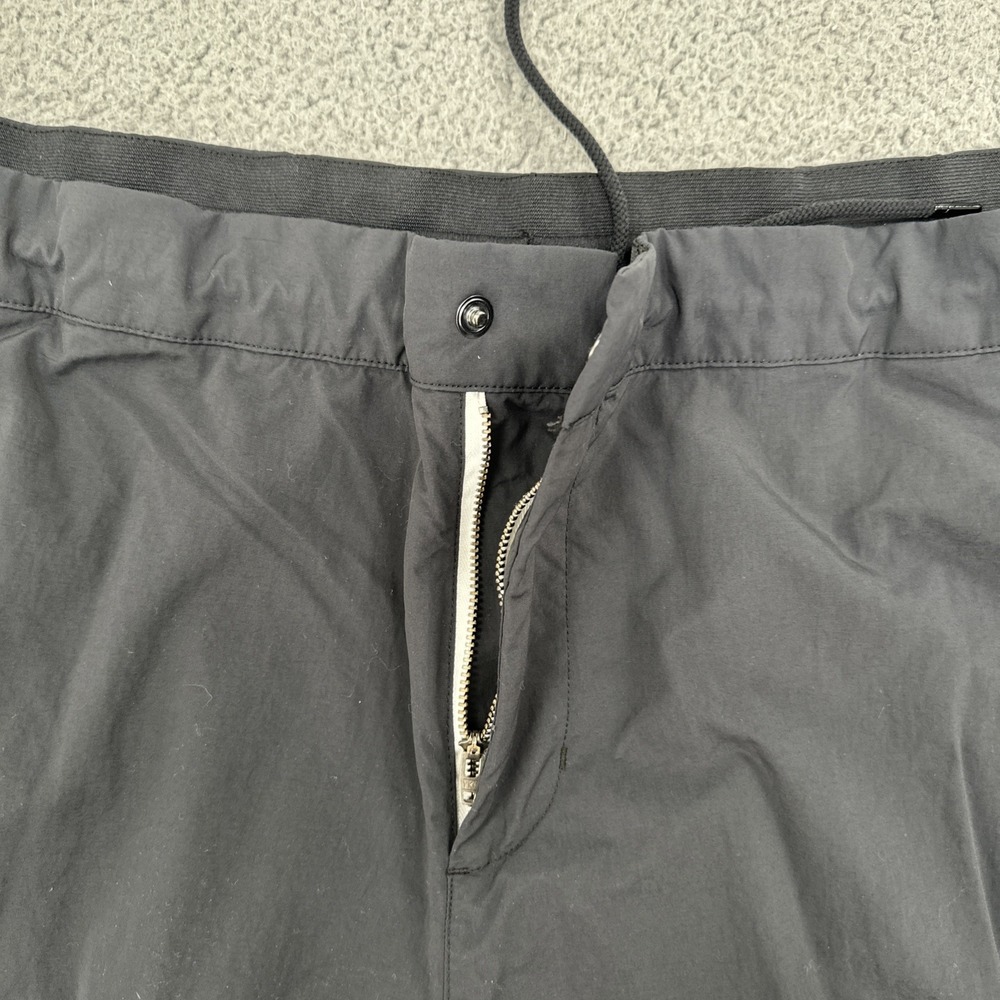 Nike Black Cargo Pants with White Zip Detail - Picture 15 of 16